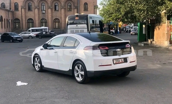Buy Used Chevrolet Volt White Car in Ararat in Ararat Buy Used Chevrolet Volt White Car in Ararat in Ararat