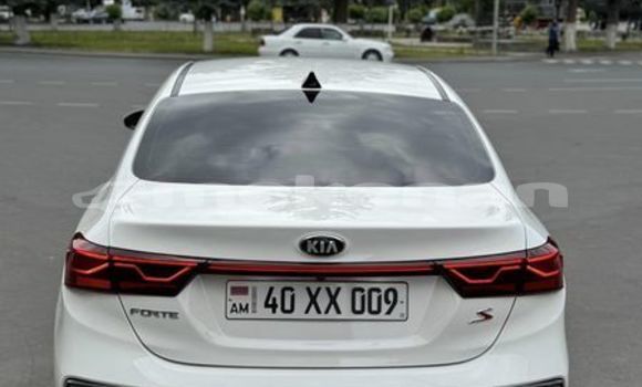 Buy Used Kia Forte White Car in Ararat in Ararat Buy Used Kia Forte White Car in Ararat in Ararat