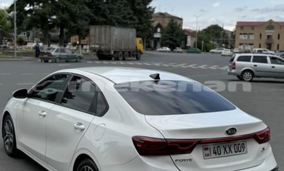 Buy Used Kia Forte White Car in Ararat in Ararat Buy Used Kia Forte White Car in Ararat in Ararat