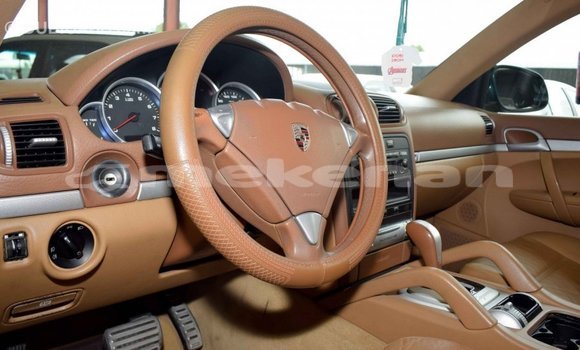 Buy Import Porsche Cayenne Green Car in Import - Dubai in Aragatsotn Buy Import Porsche Cayenne Green Car in Import - Dubai in Aragatsotn