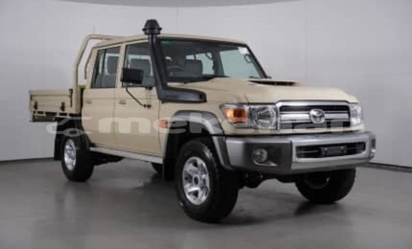Buy Used Toyota Land Cruiser White Car in Artashat in Ararat Buy Used Toyota Land Cruiser White Car in Artashat in Ararat