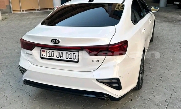 Buy Used Kia Forte White Car in Armavir in Armavir Buy Used Kia Forte White Car in Armavir in Armavir