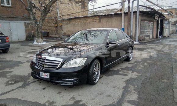 Buy Used Mercedes-Benz S-klasse Black Car in Yerevan in Yerevan