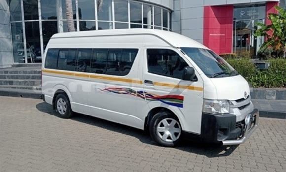 Buy Used Toyota Hiace White Car in Yerevan in Yerevan Buy Used Toyota Hiace White Car in Yerevan in Yerevan
