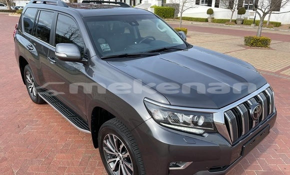 Buy Used Toyota Land Cruiser Prado Blue Car in Yerevan in Yerevan Buy Used Toyota Land Cruiser Prado Blue Car in Yerevan in Yerevan