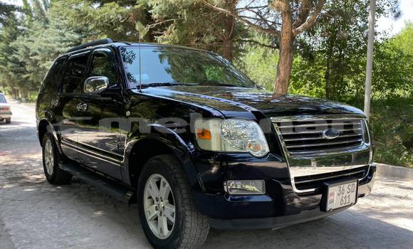 Buy Used Ford Explorer Black Car in Ararat in Ararat