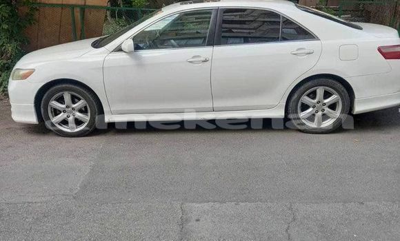 Buy Used Toyota Camry White Car in Artashat in Ararat Buy Used Toyota Camry White Car in Artashat in Ararat