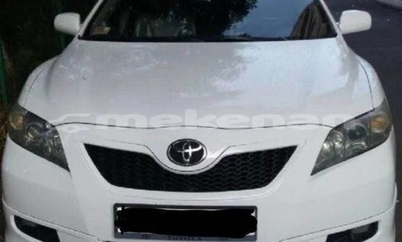 Buy Used Toyota Camry White Car in Artashat in Ararat Buy Used Toyota Camry White Car in Artashat in Ararat