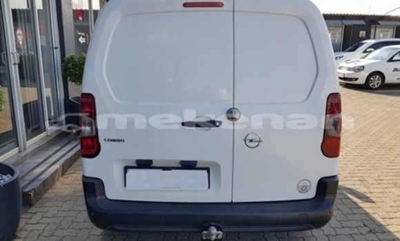 Buy Used Opel Combo White Car in Yerevan in Yerevan Buy Used Opel Combo White Car in Yerevan in Yerevan