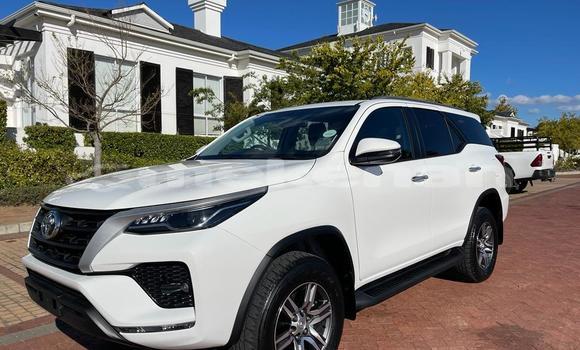 Buy Used Toyota Fortuner White Car in Yerevan in Yerevan