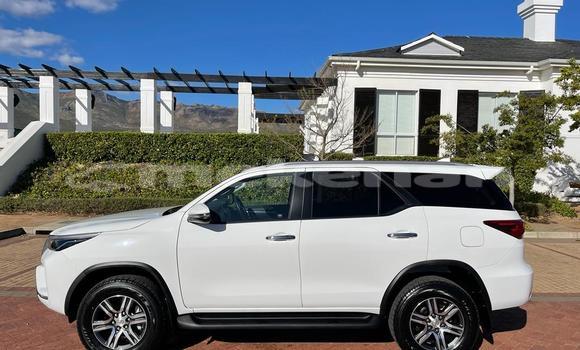 Buy Used Toyota Fortuner White Car in Yerevan in Yerevan Buy Used Toyota Fortuner White Car in Yerevan in Yerevan