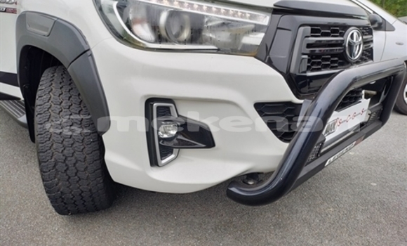 Buy Used Toyota Hilux White Car in Yerevan in Yerevan Buy Used Toyota Hilux White Car in Yerevan in Yerevan