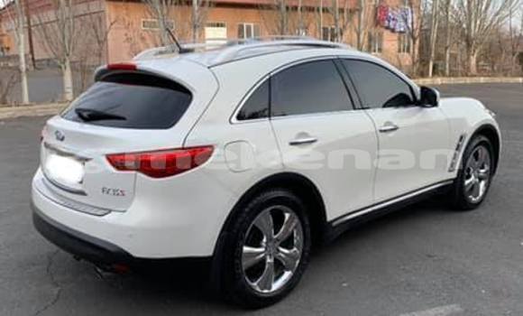 Buy Used Infiniti FX–Series White Car in Yerevan in Yerevan Buy Used Infiniti FX–Series White Car in Yerevan in Yerevan
