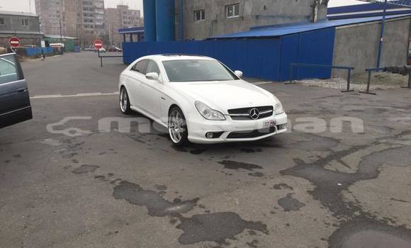 Buy Used Mercedes-Benz CLS-klasse White Car in Yerevan in Yerevan Buy Used Mercedes-Benz CLS-klasse White Car in Yerevan in Yerevan