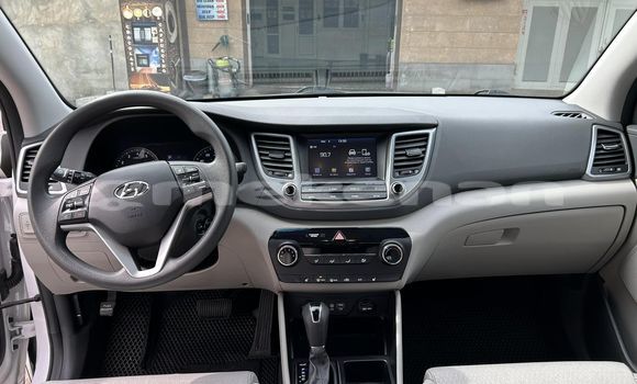 Buy Used Hyundai Tucson White Car in Ararat in Ararat Buy Used Hyundai Tucson White Car in Ararat in Ararat