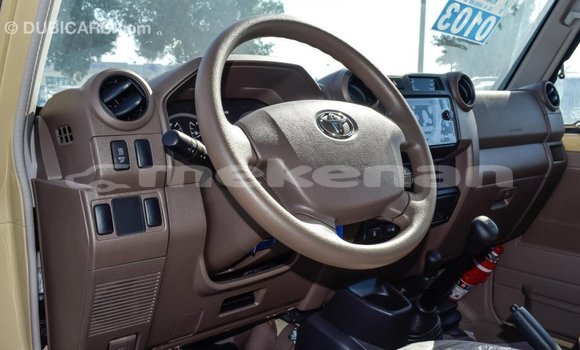 Buy Import Toyota Land Cruiser Beige Car in Import - Dubai in Aragatsotn Buy Import Toyota Land Cruiser Beige Car in Import - Dubai in Aragatsotn