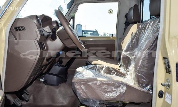 Buy Import Toyota Land Cruiser Beige Car in Import - Dubai in Aragatsotn Buy Import Toyota Land Cruiser Beige Car in Import - Dubai in Aragatsotn