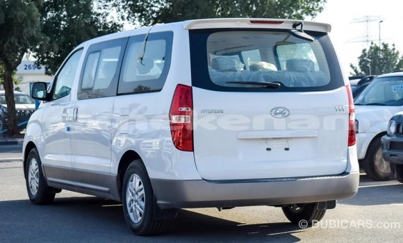 Buy Import Hyundai Chorus White Truck in Import - Dubai in Aragatsotn Buy Import Hyundai Chorus White Truck in Import - Dubai in Aragatsotn