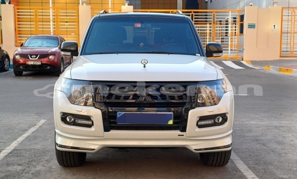 Buy Used Mitsubishi Pajero White Car in Yerevan in Yerevan Buy Used Mitsubishi Pajero White Car in Yerevan in Yerevan