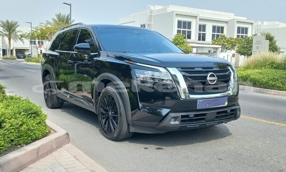 Buy Used Nissan Pathfinder Black Car in Yerevan in Yerevan Buy Used Nissan Pathfinder Black Car in Yerevan in Yerevan