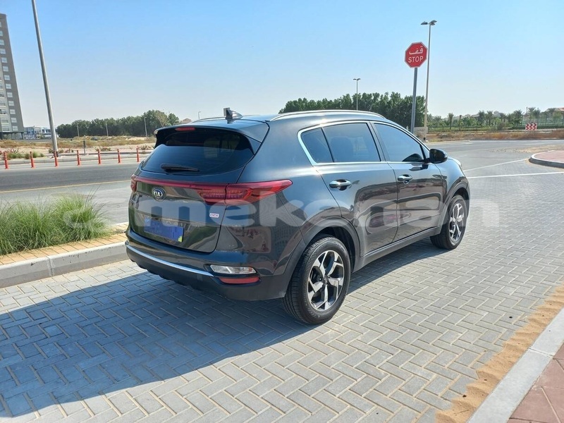 Big with watermark kia sportage lori tashir 5218