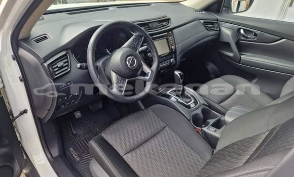 Buy Used Nissan Rogue White Car in Ashtarak in Aragatsotn Buy Used Nissan Rogue White Car in Ashtarak in Aragatsotn