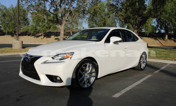 Buy Used Lexus IS White Car in Tashir in Lori Buy Used Lexus IS White Car in Tashir in Lori