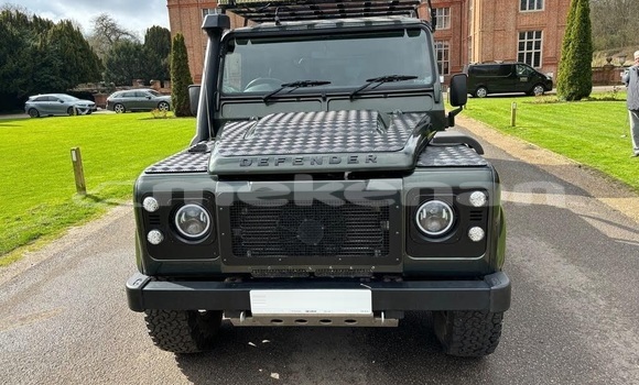 Buy Used Land Rover Defender Green Car in Yerevan in Yerevan Buy Used Land Rover Defender Green Car in Yerevan in Yerevan