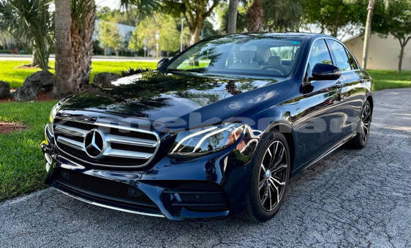 Buy Used Mercedes-Benz E–Class Blue Car in Import - Dubai in Aragatsotn Buy Used Mercedes-Benz E–Class Blue Car in Import - Dubai in Aragatsotn
