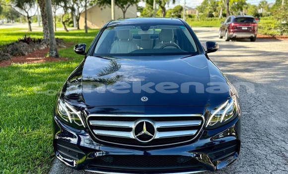 Buy Used Mercedes-Benz E–Class Blue Car in Import - Dubai in Aragatsotn Buy Used Mercedes-Benz E–Class Blue Car in Import - Dubai in Aragatsotn