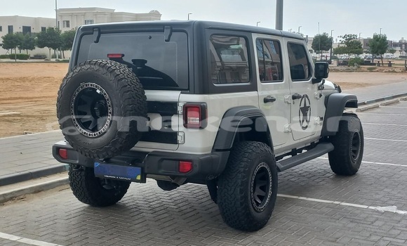 Buy Used Jeep Wrangler White Car in Yerevan in Yerevan Buy Used Jeep Wrangler White Car in Yerevan in Yerevan