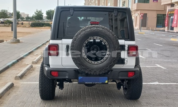 Buy Used Jeep Wrangler White Car in Yerevan in Yerevan Buy Used Jeep Wrangler White Car in Yerevan in Yerevan