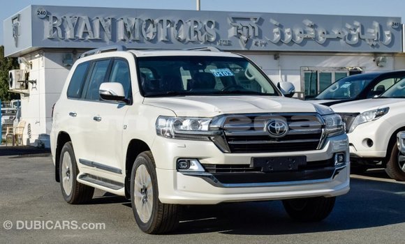 Buy Import Toyota Land Cruiser White Car in Import - Dubai in Aragatsotn Buy Import Toyota Land Cruiser White Car in Import - Dubai in Aragatsotn