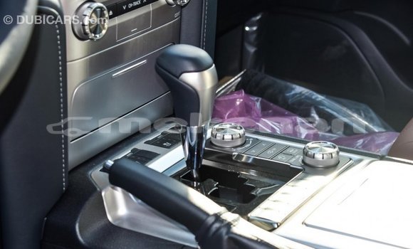 Buy Import Toyota Land Cruiser White Car in Import - Dubai in Aragatsotn Buy Import Toyota Land Cruiser White Car in Import - Dubai in Aragatsotn