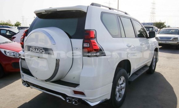 Buy Import Toyota Prado White Car in Import - Dubai in Aragatsotn Buy Import Toyota Prado White Car in Import - Dubai in Aragatsotn