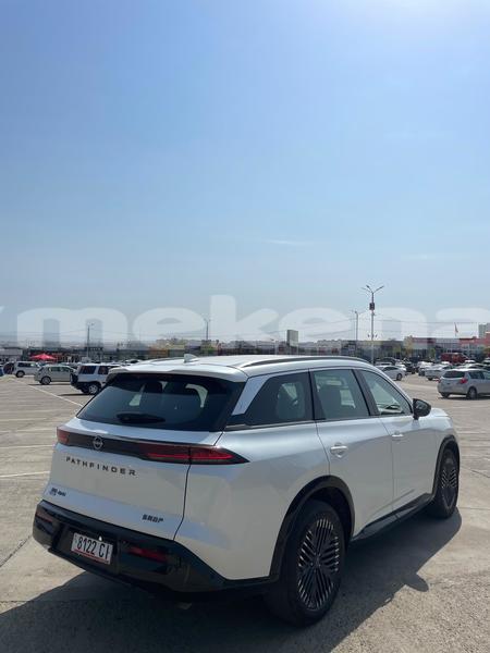 Big with watermark nissan pathfinder yerevan yerevan 5590