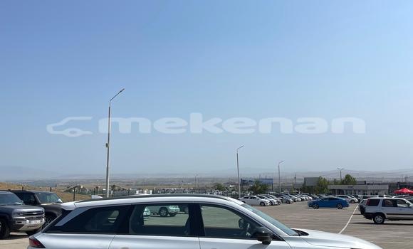 Buy Used Nissan Pathfinder White Car in Yerevan in Yerevan Buy Used Nissan Pathfinder White Car in Yerevan in Yerevan