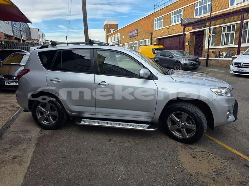 Big with watermark toyota rav4 lori tashir 5691