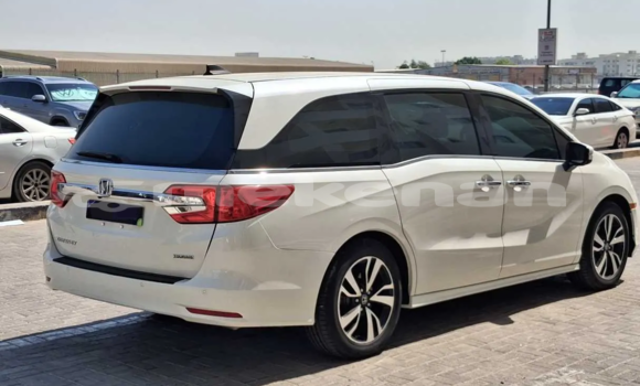Buy Used Honda Odyssey White Car in Tashir in Lori Buy Used Honda Odyssey White Car in Tashir in Lori