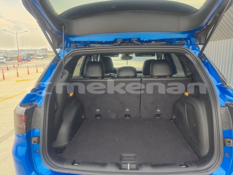 Big with watermark jeep compass lori alaverdi 5723