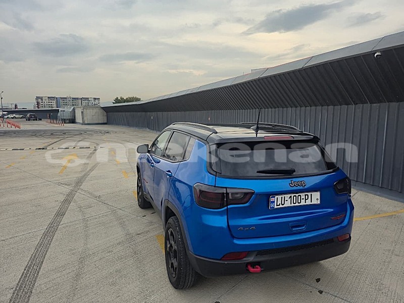 Big with watermark jeep compass lori alaverdi 5723