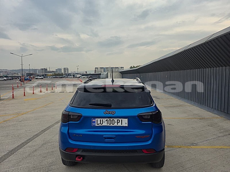 Big with watermark jeep compass lori alaverdi 5723