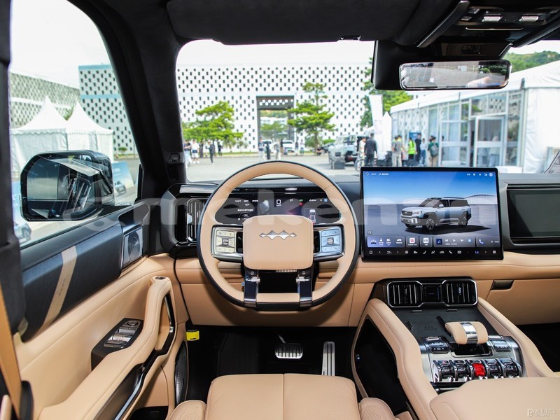 Big with watermark byd f8 aragatsotn import dubai 5731