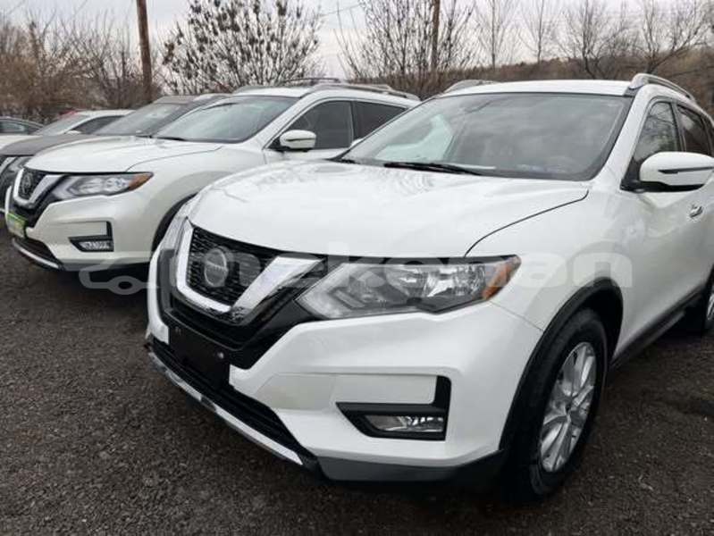 Big with watermark nissan versa lori alaverdi 5768