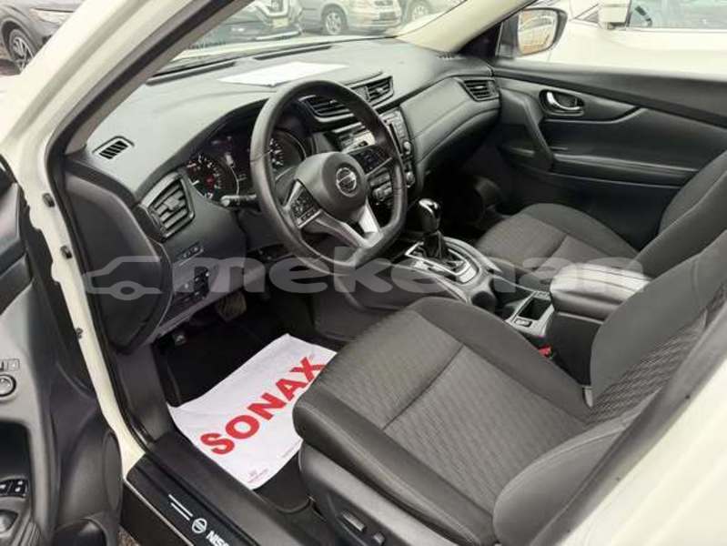 Big with watermark nissan versa lori alaverdi 5768