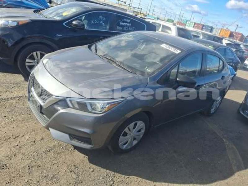 Big with watermark nissan versa lori alaverdi 5772