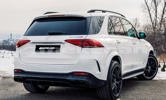 Buy Used Mercedes-Benz GLE White Car in Yerevan in Yerevan Buy Used Mercedes-Benz GLE White Car in Yerevan in Yerevan