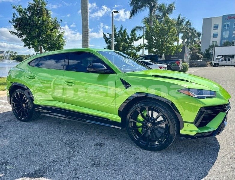 Big with watermark lamborghini urus lori alaverdi 5791