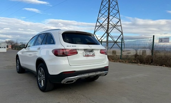 Buy Used Mercedes-Benz GLC White Car in Yerevan in Yerevan Buy Used Mercedes-Benz GLC White Car in Yerevan in Yerevan
