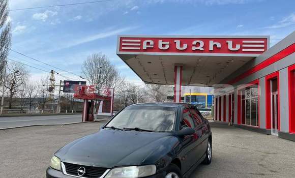 Buy Used Opel Agila Green Car in Ararat in Ararat